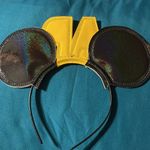 Disney ’s annual passholder Minnie ears Photo 1