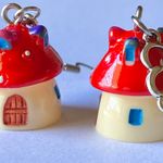 Handmade Kawaii y2k retro fairy cottage style miniature mushroom house & heart dangle earrings🍄💕 Photo 3