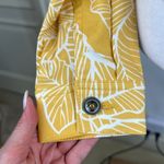 Dennis Basso  Yellow and White Leaf Pattern Button Up Denim Jacket Size 4 NWT Photo 7