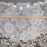 Emily Daniel’s Brown & White Print Round Neck Tie Front Short Sleeve Top Large Photo 5