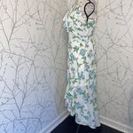 Disney  Princess Juniors Floral Ruffle midi dress, Size Medium‎ Photo 4