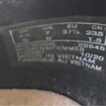 Clarks Juliet Hayes Black Suede Perforated Loafers Women’s Size 7 Casual Style Photo 3