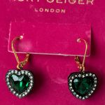 Kurt Geiger NWOT Green and Gold Heart Earrings Photo 1