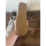 Eddie Bauer  Light Gray Suede Transition Chukka Ankle Booties Boots Women’s 8 Photo 1