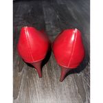 Guess Stilettos Heels Ladies Size 8.5 Red Leather Pointed Toe Party S-103 Photo 2