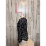 Old Navy blouse size large Photo 1