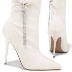 Miss Lola NEW EMBELLISHED POINTED TOE BOOTIE 5.5 Photo 2