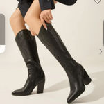 Dream Paris Dream Pairs Knee High Cowboy Style Heeled Boots Size 9. New Photo 0