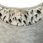 Loft Ann Taylor  Women's Gray Short Sleeve Round Neck T-Shirt With Bird Pattern L Photo 1