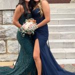 La Femme Navy Prom Dress Photo 2