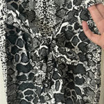 Pretty Little Thing Grey Snake Print Tie Waist T-Shirt Dress Photo 7