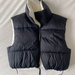 Cropped Puffer Vest Black Size none Photo 0
