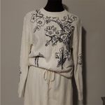 Woven Heart  White Sweater with Black Floral Design Photo 6