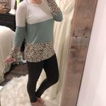 Vanilla Bay  long sleeve top size medium with leopard print Photo 3