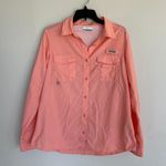 Columbia Women’s Performance Fishing Gear Button Down Size Small Photo 0