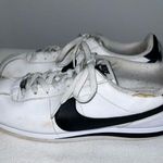Nike Classic Cortez Leather Women's Size 9.5 Sneakers White Black Photo 2