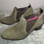 Munro JESSIE HEELED NUBUCK LEATHER BOOTIES HERB GREEN Slip-On Size 6.5 Photo 0
