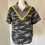 Flirtitude  Active top in a size small Photo 0