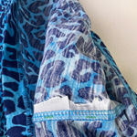 Lilly Pulitzer Etta V Neck Shirt Womens Medium Blue My Favorite Spot Leopard Photo 10