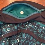 Lululemon Run: Speed Short *4-way Stretch Mountain Peaks Black Forage Teal Sz 4 Photo 2