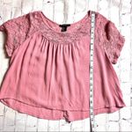 Forever 21  Blush Pink Short Sleeve Crop Blouse Sz Small Photo 4