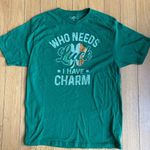 St Patrick’s Day Graphic T Shirt Unisex “who needs luck I have charm” size M Green Size M Photo 2