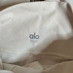 Alo Yoga  7/8 high waisted Airbrush Leggings White Size SMALL Photo 3