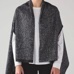 Lululemon NWOT Vinyasa Scarf Photo 0