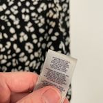 NYDJ  NOT YOUR DAUGHTERS JEANS Pintuck Blouse 3/4 Sleeve Pleatback Black White Photo 10