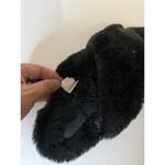 PINK - Victoria's Secret Victoria's Secret PINK Criss Cross Slipper Size‎ 7-8 Medium Black Fuzzy Slides Photo 10