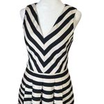Banana Republic Fit Flare Cocktail Dress Black White Striped Sz 2 Pockets A-Line Photo 2