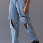 BDG Urban Outfitters Destroyed High Rise Baggy Jeans Light Wash Photo 3