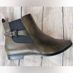 Clarks  Ankle Boots Size 11M Artisan Women Brown Leather Side Zip Photo 6