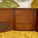 Dooney & Bourke Vintage  Leather Wallet w Kisslock Change Section Photo 10