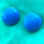 Vintage 80s Azure Blue Round Metal Clip On Earrings Enamel 3/4” Wide 1/4” Deep Photo 3