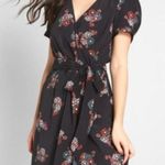 Modcloth Poetic Presence Surplice Floral Dress Black Small Photo 4