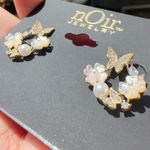 Noir stud circle white flower pearl fine paved butterfly gold tone earrings Photo 3