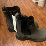 No Boundaries Stylish Olive Green Chelsea Boots Photo 0