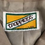 Vintage Beige Tan Khaki English style long sleeve trench coat with belt. Great condition Size M Photo 3