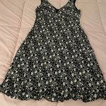 EXPRESS  World Brand black & white floral summer vacation beach dress, size 5 Photo 5