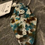 Lululemon  diamond shape hotel keychain  Photo 0