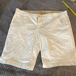 Buffalo David Bitton Women's David Bitton White Bermuda Shorts Size 31 EUC #4745 Photo 1