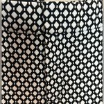 Banana Republic ⸻
Sloan Fit Crop Pants Black White Geometric Print Size 6 Photo 4