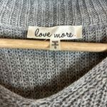 Love More Mock V Photo 6