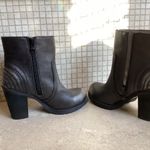 RIBA Rockin Black Metallic 💚NWOB💚 Boots size 6 Block Heel Photo 5