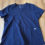 FIGS  scrub set  Photo 1