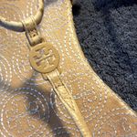 Tory Burch ‎ Emmy Leather Thong Sandals Size 10.5 Flat Logo Photo 5