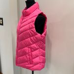 Gap  women’s Pink Puffer Vest size M Like New Photo 1
