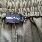 Pretty Little Thing  Khaki Elasticated Waist Wide Leg Cargo Pants in Green Photo 4