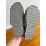 Koolaburra Fuzzy Slippers Cozy Faux‎ Fur Slip On Slides Gray Size 9 Photo 3